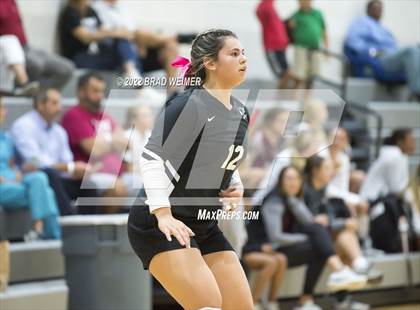 Thumbnail 2 in Dominican vs Teurlings Catholic (Thibodaux Regional Wellness Center) photogallery.