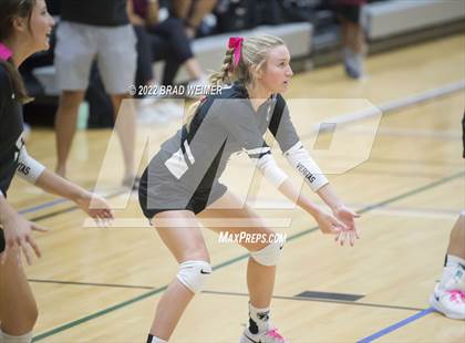 Thumbnail 1 in Dominican vs Teurlings Catholic (Thibodaux Regional Wellness Center) photogallery.