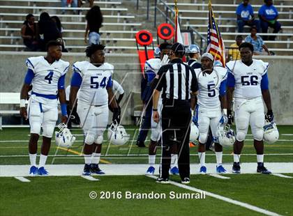 Thumbnail 2 in Lanier vs Lee (Montgomery Public Schools Kickoff Classic) photogallery.