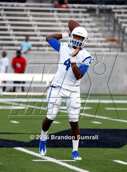 Thumbnail 2 in Lanier vs Lee (Montgomery Public Schools Kickoff Classic) photogallery.