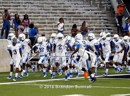 Thumbnail 2 in Lanier vs Lee (Montgomery Public Schools Kickoff Classic) photogallery.