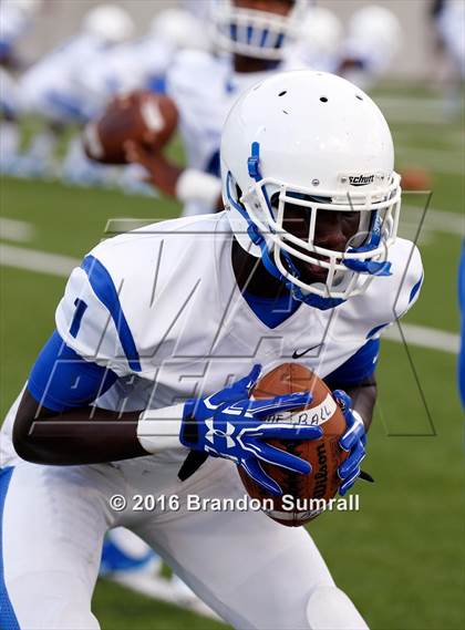 Thumbnail 1 in Lanier vs Lee (Montgomery Public Schools Kickoff Classic) photogallery.