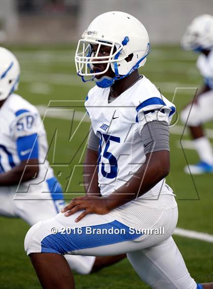 Thumbnail 1 in Lanier vs Lee (Montgomery Public Schools Kickoff Classic) photogallery.