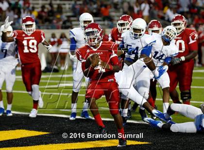 Thumbnail 1 in Lanier vs Lee (Montgomery Public Schools Kickoff Classic) photogallery.