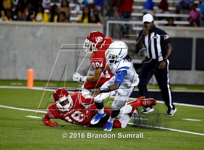 Thumbnail 3 in Lanier vs Lee (Montgomery Public Schools Kickoff Classic) photogallery.