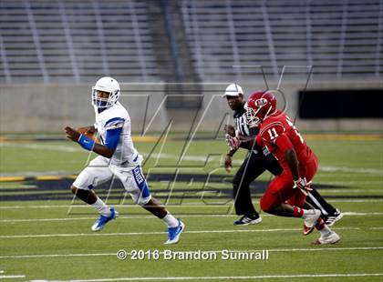 Thumbnail 3 in Lanier vs Lee (Montgomery Public Schools Kickoff Classic) photogallery.