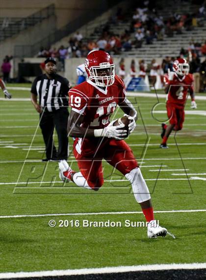 Thumbnail 3 in Lanier vs Lee (Montgomery Public Schools Kickoff Classic) photogallery.