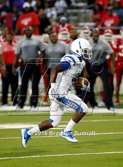 Thumbnail 2 in Lanier vs Lee (Montgomery Public Schools Kickoff Classic) photogallery.