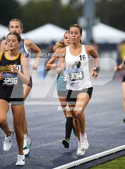 Thumbnail 1 in FHSAA Class 4A Final (3200m) photogallery.