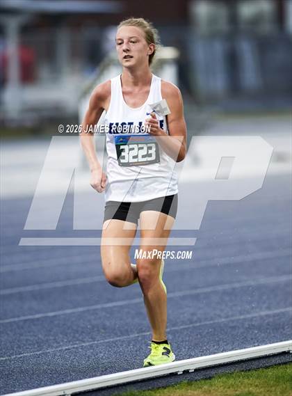 Thumbnail 1 in FHSAA Class 4A Final (3200m) photogallery.