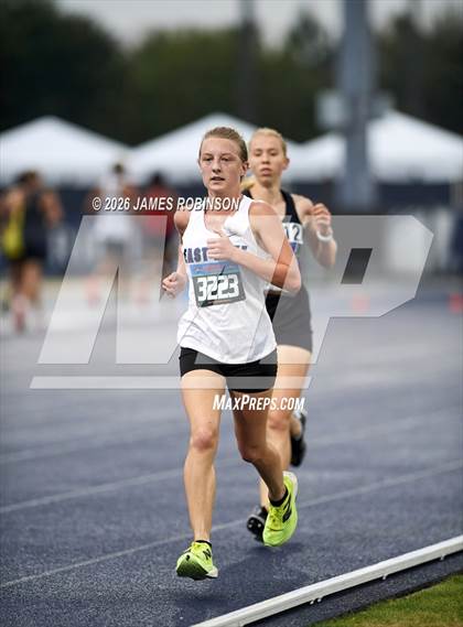 Thumbnail 1 in FHSAA Class 4A Final (3200m) photogallery.