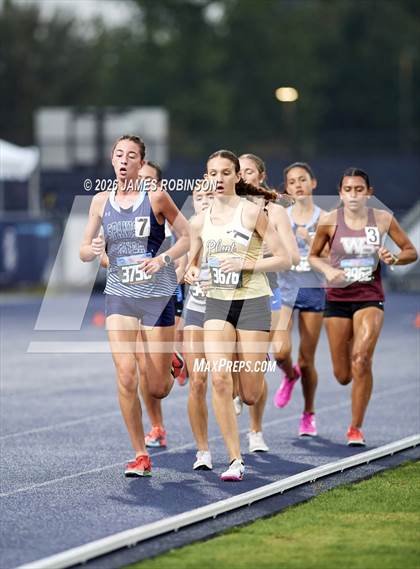 Thumbnail 3 in FHSAA Class 4A Final (3200m) photogallery.