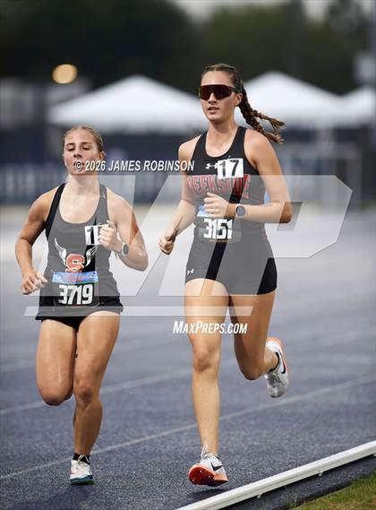 Thumbnail 2 in FHSAA Class 4A Final (3200m) photogallery.