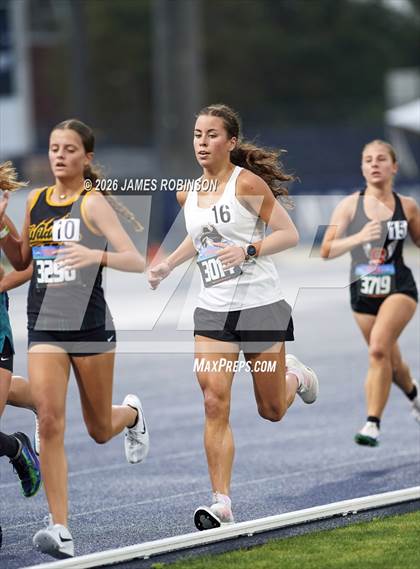 Thumbnail 2 in FHSAA Class 4A Final (3200m) photogallery.