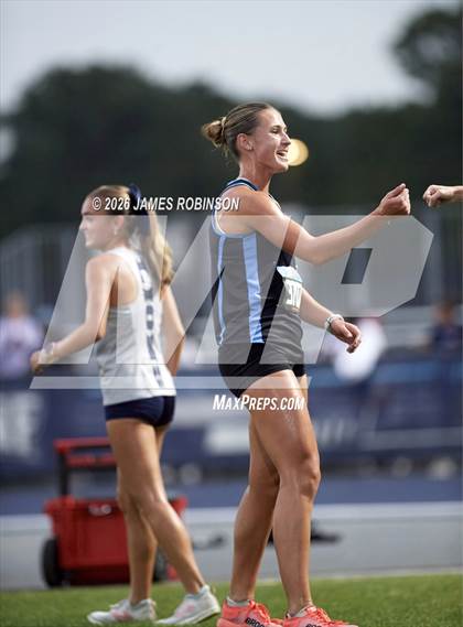 Thumbnail 1 in FHSAA Class 4A Final (3200m) photogallery.