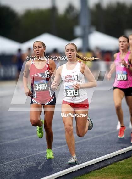 Thumbnail 1 in FHSAA Class 4A Final (3200m) photogallery.