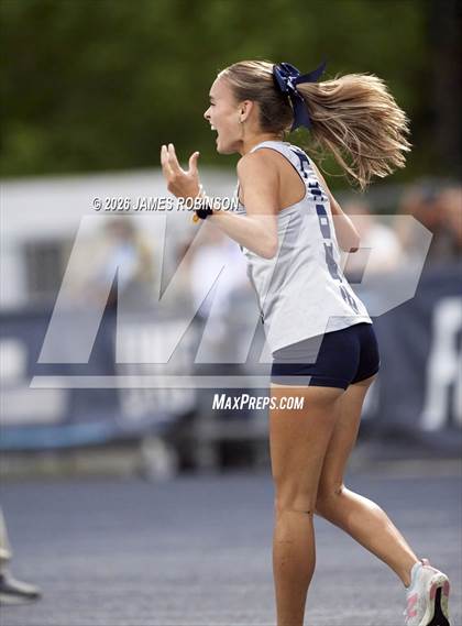 Thumbnail 1 in FHSAA Class 4A Final (3200m) photogallery.