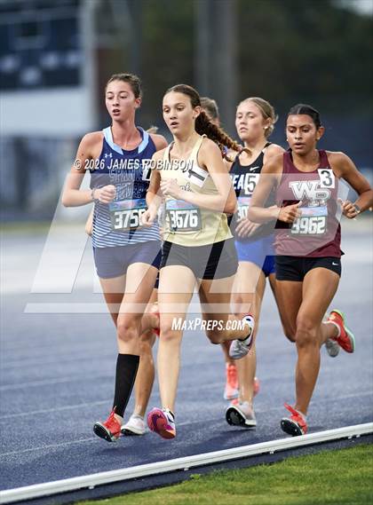 Thumbnail 3 in FHSAA Class 4A Final (3200m) photogallery.
