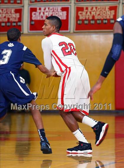 Thumbnail 1 in Loyola @ Harvard-Westlake photogallery.