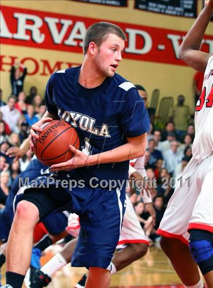Thumbnail 2 in Loyola @ Harvard-Westlake photogallery.