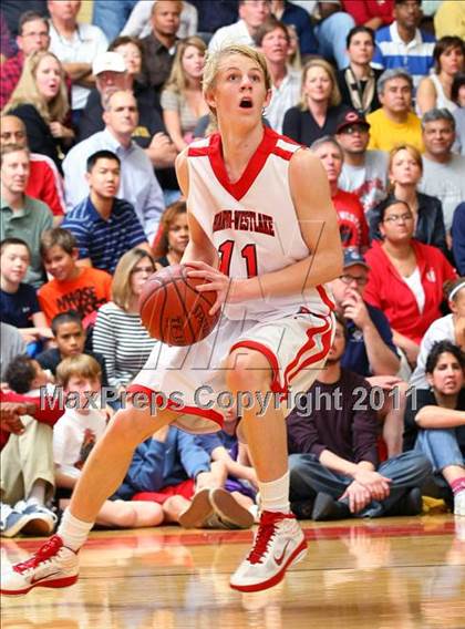 Thumbnail 2 in Loyola @ Harvard-Westlake photogallery.
