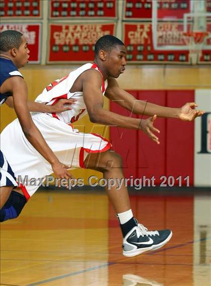 Thumbnail 2 in Loyola @ Harvard-Westlake photogallery.