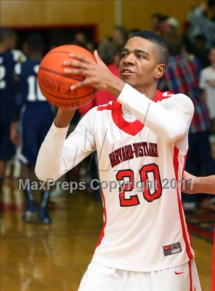 Thumbnail 1 in Loyola @ Harvard-Westlake photogallery.