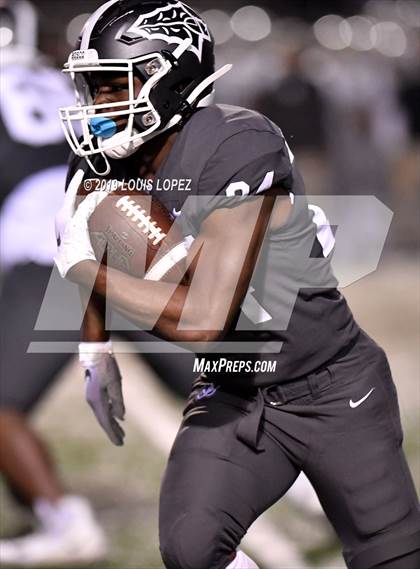 Thumbnail 2 in De La Salle vs. St. John Bosco (CIF State Open Division Championship) photogallery.