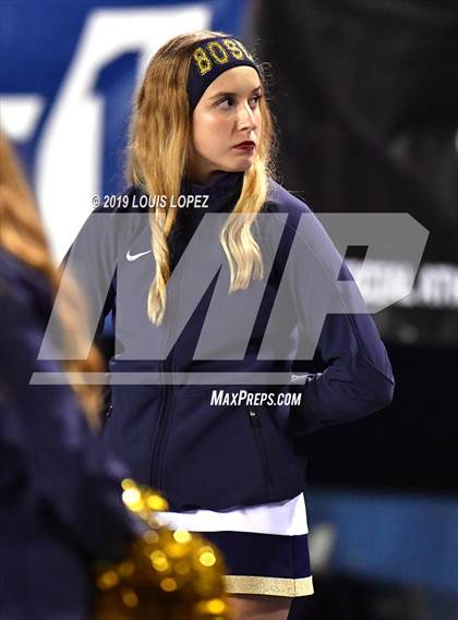 Thumbnail 2 in De La Salle vs. St. John Bosco (CIF State Open Division Championship) photogallery.