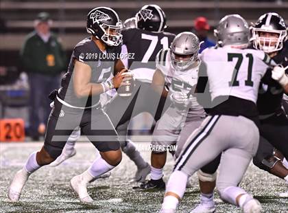 Thumbnail 2 in De La Salle vs. St. John Bosco (CIF State Open Division Championship) photogallery.