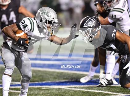 Thumbnail 3 in De La Salle vs. St. John Bosco (CIF State Open Division Championship) photogallery.