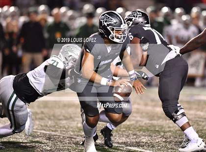 Thumbnail 2 in De La Salle vs. St. John Bosco (CIF State Open Division Championship) photogallery.