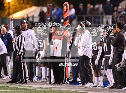 Thumbnail 3 in De La Salle vs. St. John Bosco (CIF State Open Division Championship) photogallery.