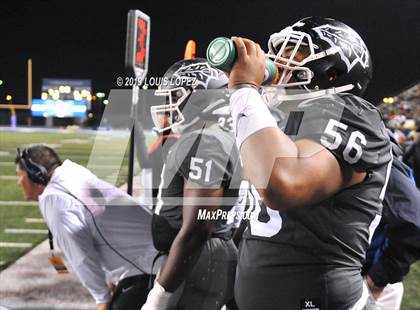 Thumbnail 3 in De La Salle vs. St. John Bosco (CIF State Open Division Championship) photogallery.