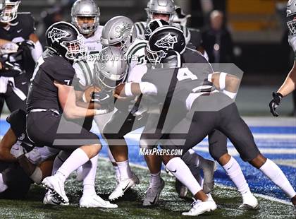 Thumbnail 2 in De La Salle vs. St. John Bosco (CIF State Open Division Championship) photogallery.