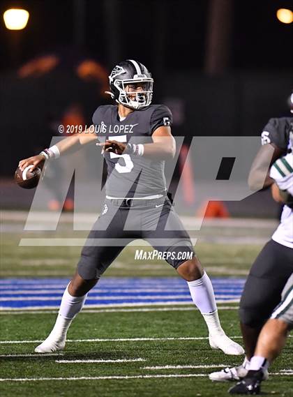 Thumbnail 3 in De La Salle vs. St. John Bosco (CIF State Open Division Championship) photogallery.