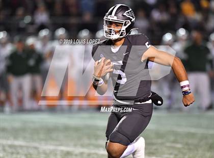 Thumbnail 3 in De La Salle vs. St. John Bosco (CIF State Open Division Championship) photogallery.