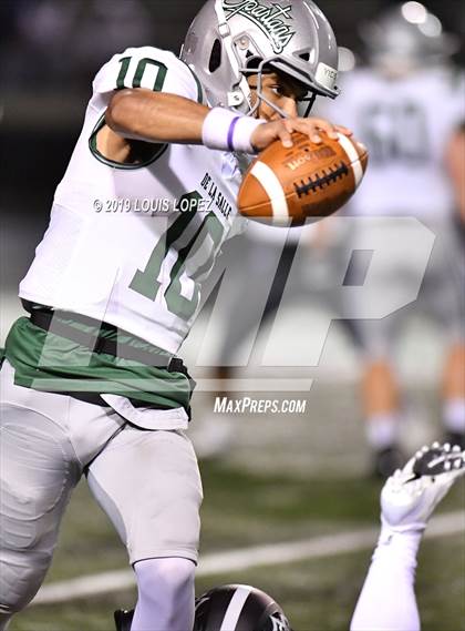 Thumbnail 3 in De La Salle vs. St. John Bosco (CIF State Open Division Championship) photogallery.