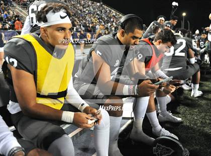 Thumbnail 2 in De La Salle vs. St. John Bosco (CIF State Open Division Championship) photogallery.
