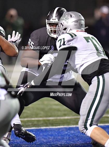 Thumbnail 3 in De La Salle vs. St. John Bosco (CIF State Open Division Championship) photogallery.