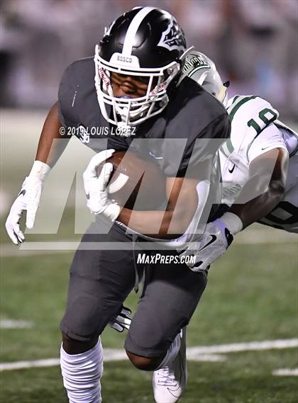 Thumbnail 3 in De La Salle vs. St. John Bosco (CIF State Open Division Championship) photogallery.