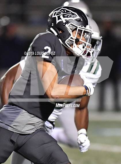 Thumbnail 2 in De La Salle vs. St. John Bosco (CIF State Open Division Championship) photogallery.