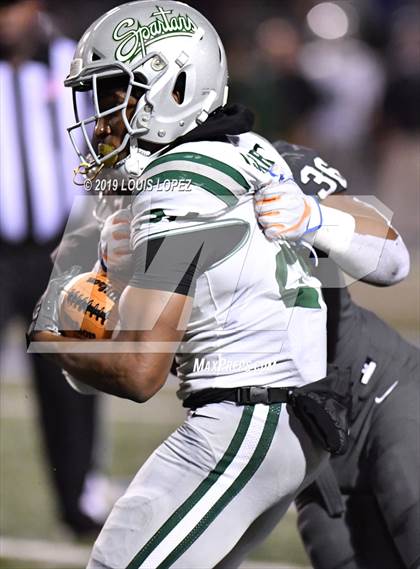 Thumbnail 3 in De La Salle vs. St. John Bosco (CIF State Open Division Championship) photogallery.