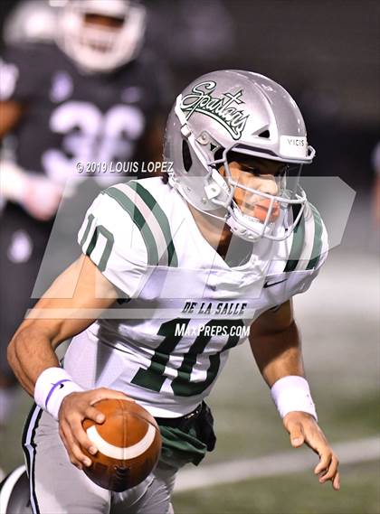 Thumbnail 3 in De La Salle vs. St. John Bosco (CIF State Open Division Championship) photogallery.