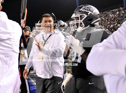 Thumbnail 3 in De La Salle vs. St. John Bosco (CIF State Open Division Championship) photogallery.