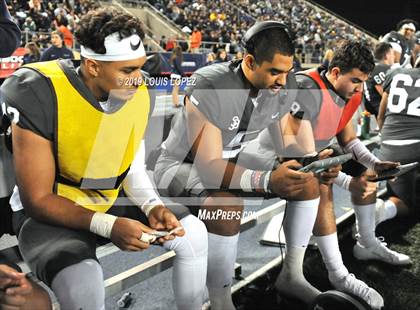 Thumbnail 2 in De La Salle vs. St. John Bosco (CIF State Open Division Championship) photogallery.