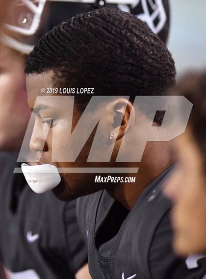 Thumbnail 1 in De La Salle vs. St. John Bosco (CIF State Open Division Championship) photogallery.