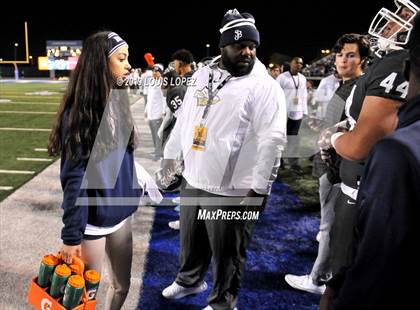 Thumbnail 3 in De La Salle vs. St. John Bosco (CIF State Open Division Championship) photogallery.