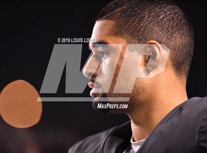 Thumbnail 3 in De La Salle vs. St. John Bosco (CIF State Open Division Championship) photogallery.