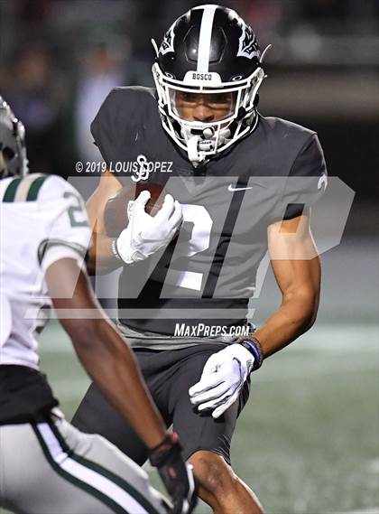 Thumbnail 2 in De La Salle vs. St. John Bosco (CIF State Open Division Championship) photogallery.